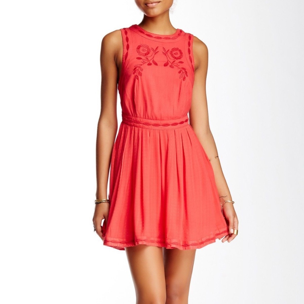 Free People size xs Red Sleeveless Embroidered Dress
